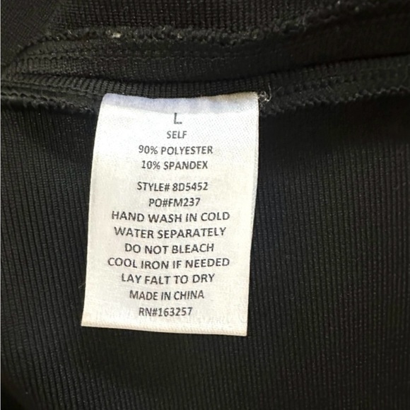 Las Vegas Formal Style Dress Size Elegant Black & Sliver Peek A Boo Lace - Picture 11 of 11